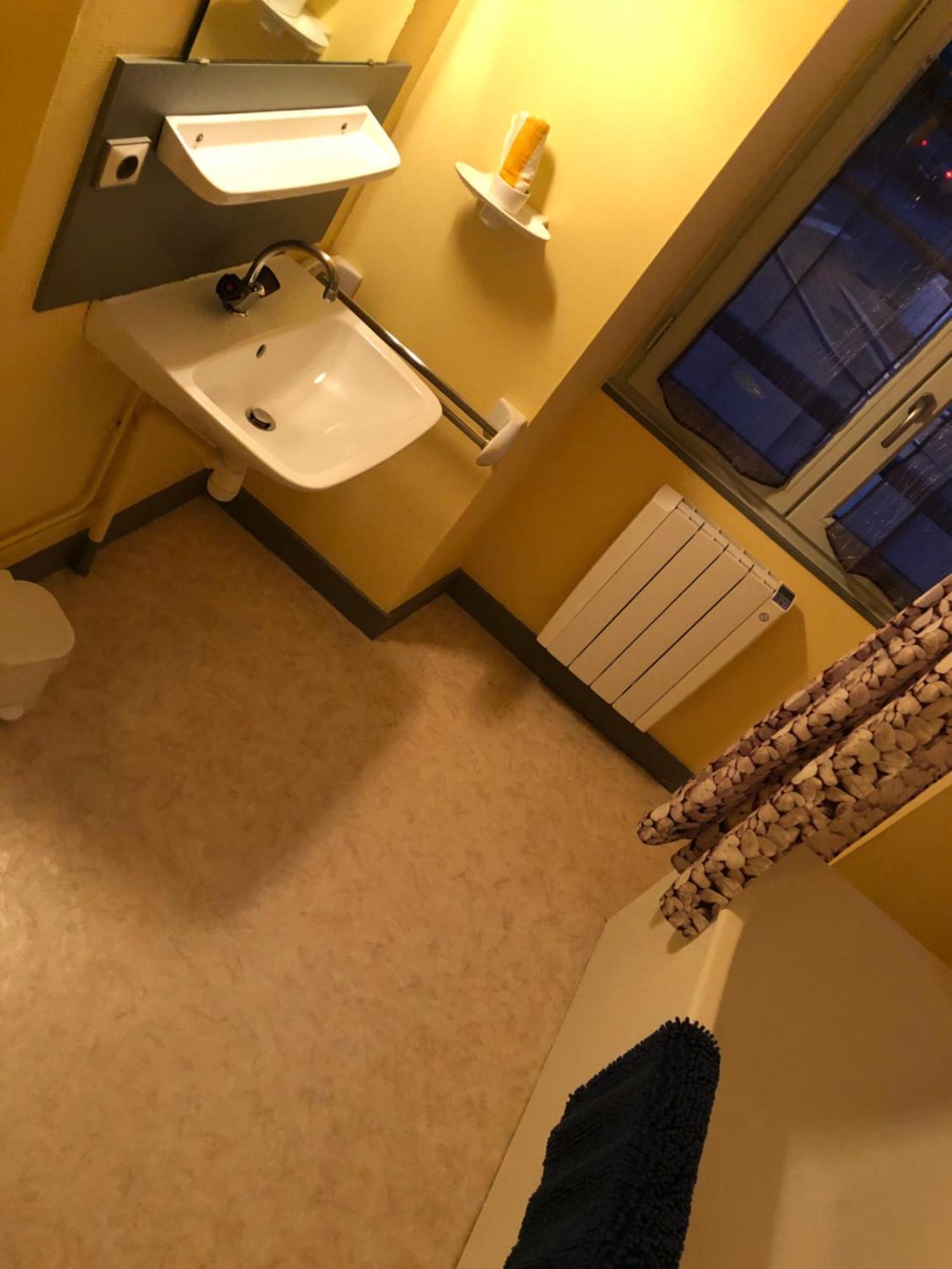 Rest Hotel L Ardoise Auge Luaran gambar